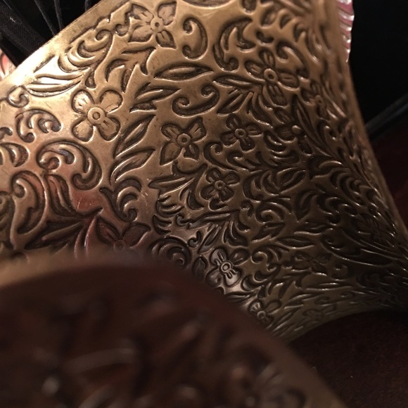 Embellishments a beautiful Bohemian Cuff! - Picture 4 of 4